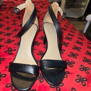Naturalizer Womens Black High Heel shoes Size 6.5M